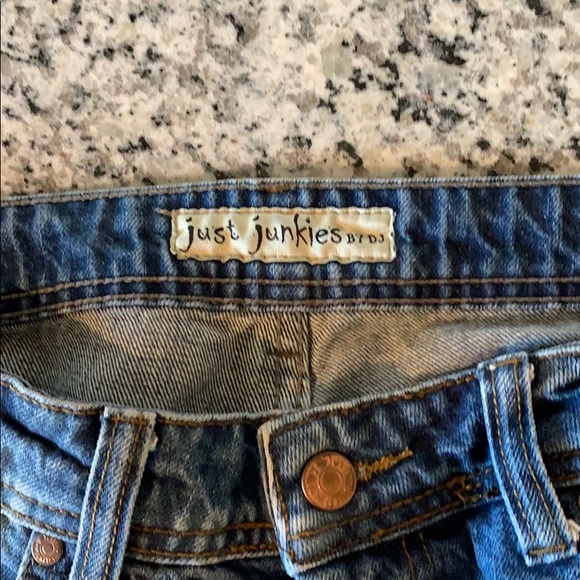 Just junkies shorts - Picture 3 of 3